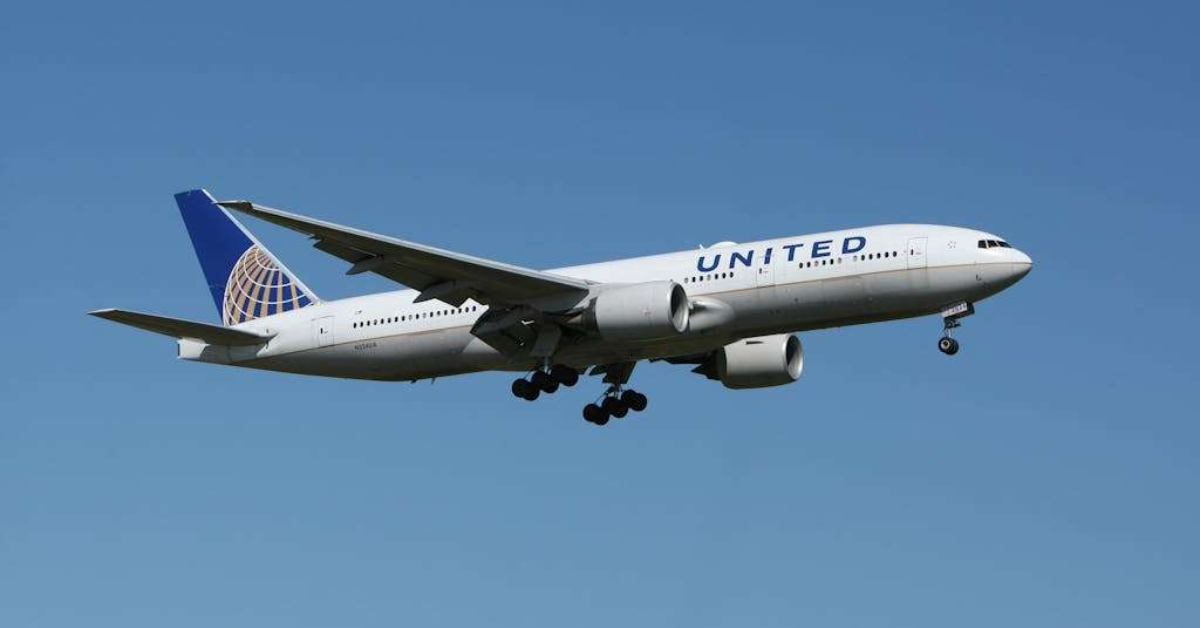 United Airlines Flight UA770 Emergency Diversion